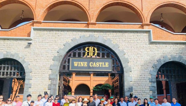 HAI TRI ÂN KHÁCH HÀNG: DU LỊCH GẮN KẾT – VỮNG BƯỚC VƯƠN XA